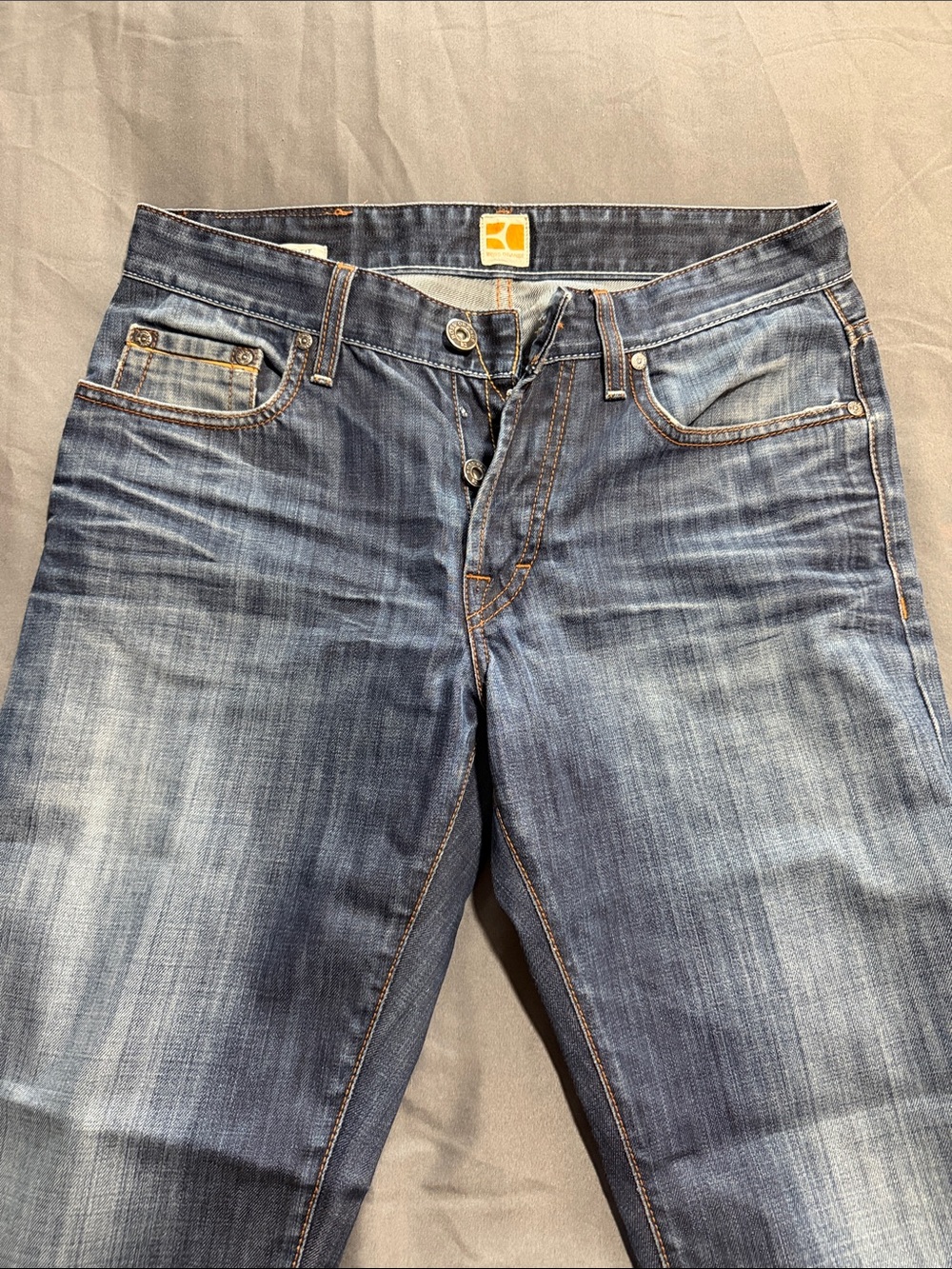Hugo Boss Slim Jeans in Faded Blue Denim